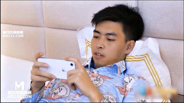 Model - Zyx (aka. Nejlepší asijská prsa) Prostitutka a hra