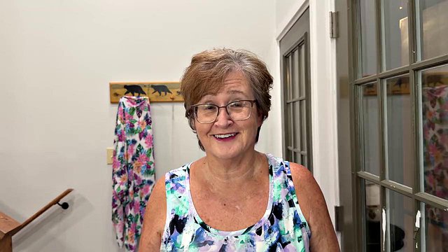 Granny SassyVal Cheats in Blowjob for Repairman