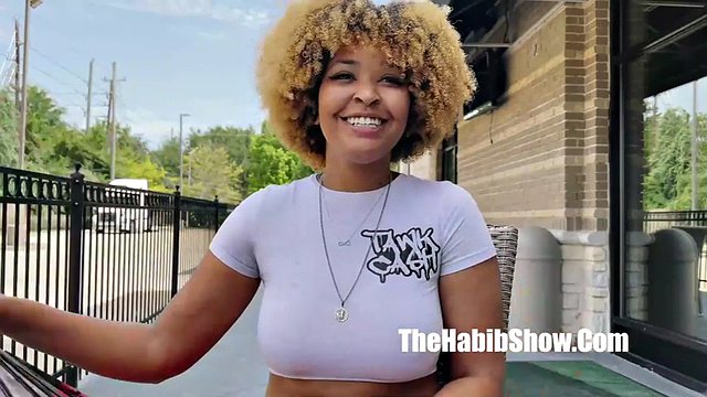 liv wild texas thick yella boned intro