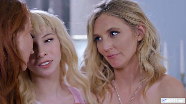Teen Kenzie Reeves Fucks Between Mature Stepmoms Kendra James, Mona Wales
