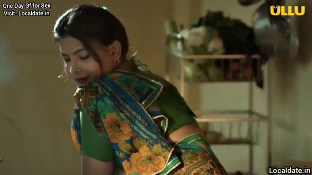 Bhabhi getting her boobs massaged