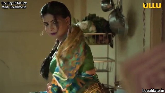 Bhabhi getting her boobs massaged