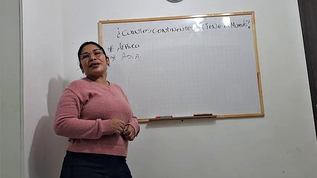 I masturbate in class, this mature teacher turns me on very much