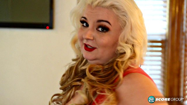 Rack Up With Lucy - Michaela Fenclova