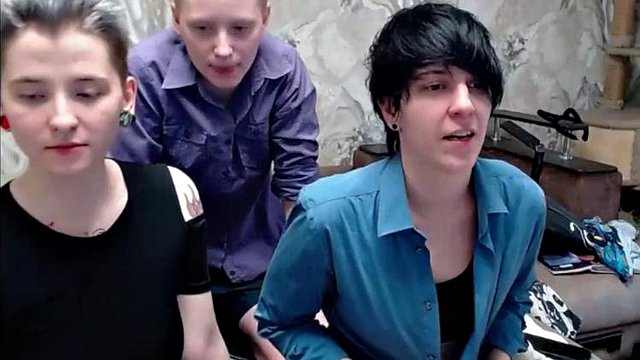 3 dyke friends fool around on webcam: Eporner, Lesbian & Threesome Porn