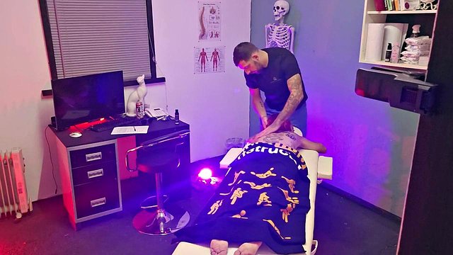 British Thatbosslass Tantric Yoni Massage