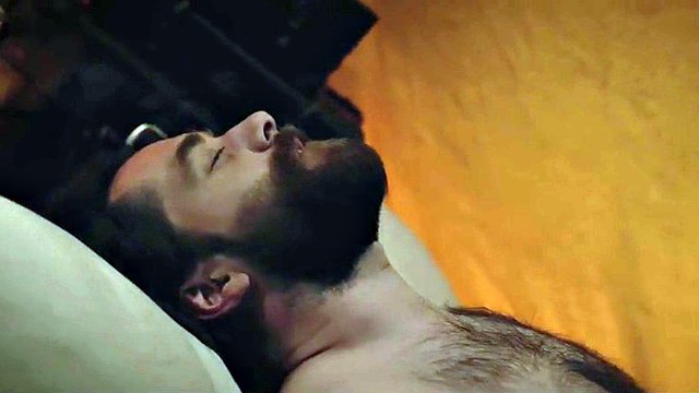 Sophie Skelton bare butt and sex