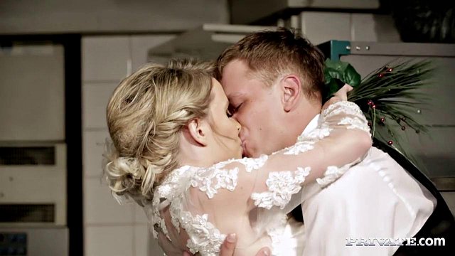 Angel Piaffs Dessous, Blowjob, großer Schwanz, Abspritzen, Hochzeit