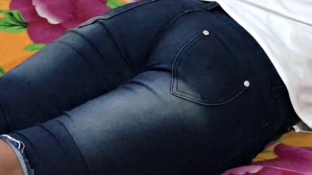 Desi village sister with big ass