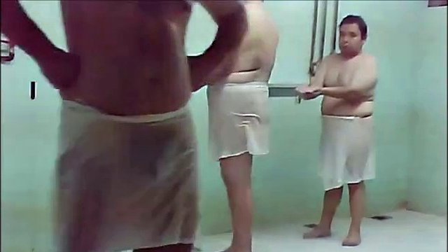 HOMBRES DESNUDOS DE SAUNA 2