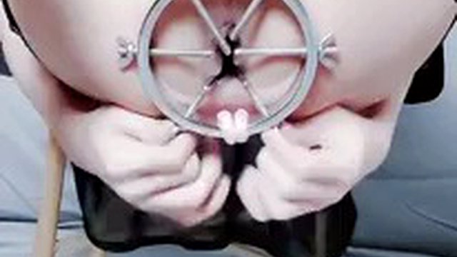 EXTREME GAPE PROLAPSE SPECULUM LOOK INSIDE SISSY