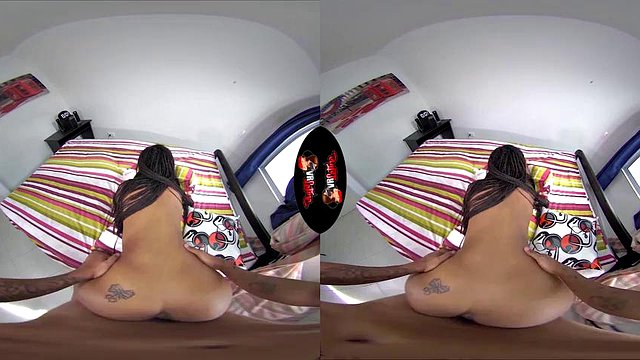Latina Ebony VR: Cumshot, pornô inter -racial e virtual