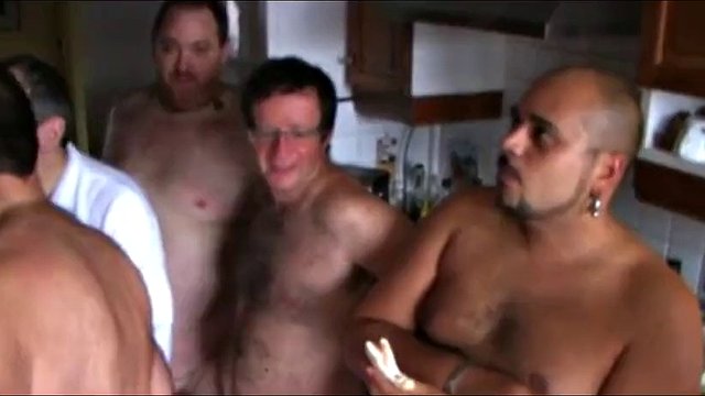 Orgia con orsi maturi