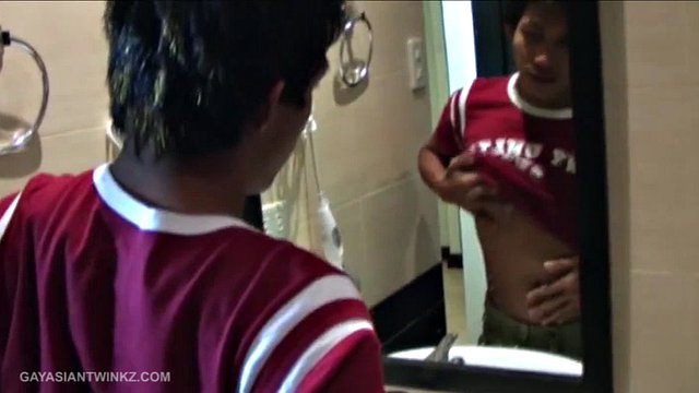 With a masculine boy-next-door look, Benjie has a sexy Asian boy written all over him. Watch him start this scene by seducing himself in the mirror. Then he gets naked for a nice solo in the shower.
