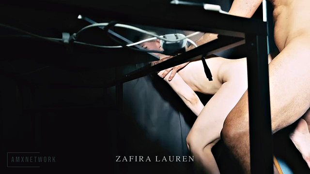 Zafira Lauren inzuppata di sperma durante il casting di Faphouse
