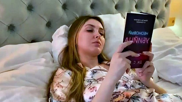 fucked stepmom in hotel room after party