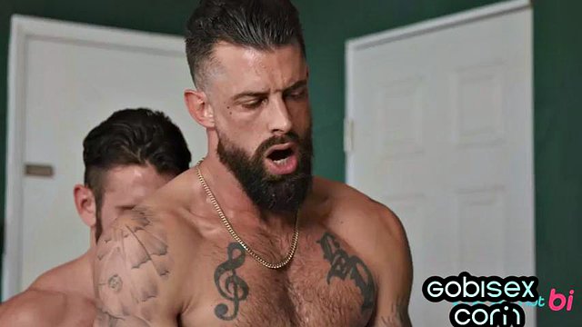 큰 Faketitted 쿠거 단단한 doggystlyled