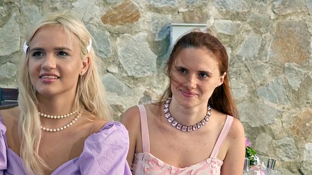 VIP4K. Noiva fodeu forte e ganhou creampie anal na frente dos convidados