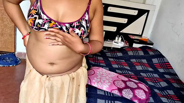 hot indian aunty pissing on virgin boy in hindi part 1