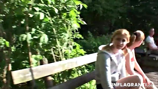 La ragazza sexy Julia Power scopa in pubblico con Markus Waxxennegger di Inflagranti: Porn
