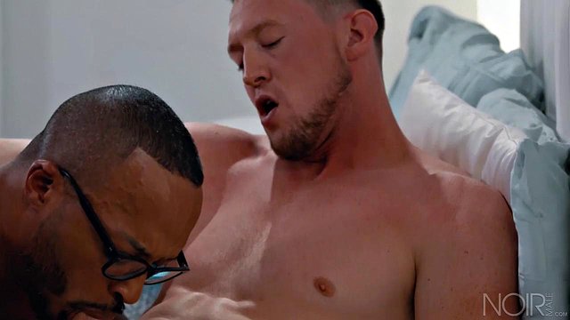 Dillon Diaz Rides Pierce Paris v Muscle Hardcore a Ass-Licking