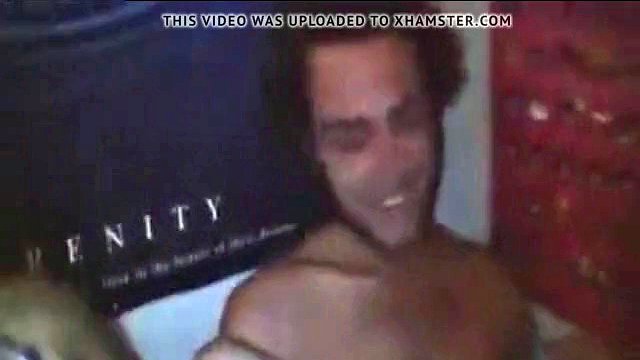 Gangbang Archive Veri scambisti amatoriali fatti in casa mega party