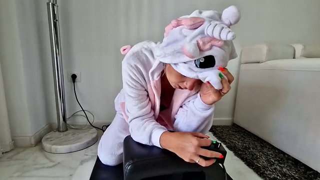 A real compilation of amateur wife orgasms - 20 different orgasms including LOUD MOANINGS, BODY SHAKES, SENSITIVE PUSSY, SYBIAN, FINGING