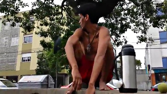 str8 india freeballing and bulge