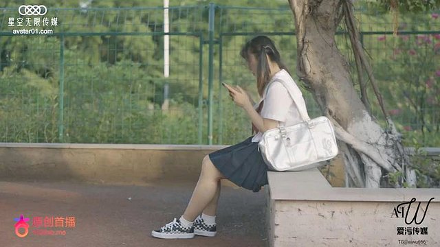 Model - Super Hot Asian Teen Student Fucks Her First Love!