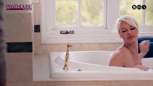 Sexy blonde MILF (Softcore): Big Tits, Big Ass & Bbw Porn