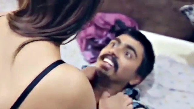 bhabhi píše sexuální příběh v prdeli jejím sluhou