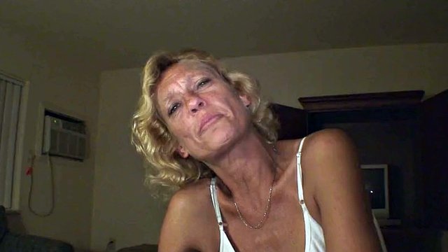 Hard Knox, bitch, dinosaur head whore, cock sucking, ghetto granny, nasty voice, beak, smoker!