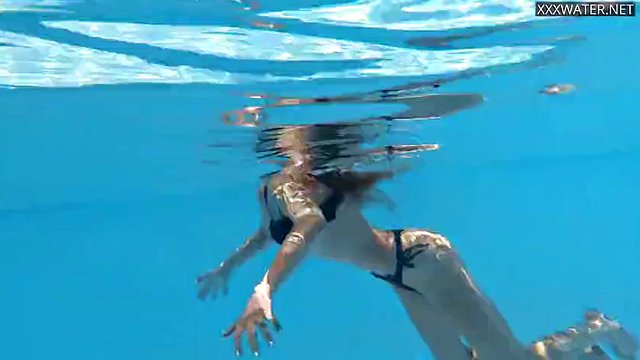 The hottest tightest little babe Bonnie Dolce underwater