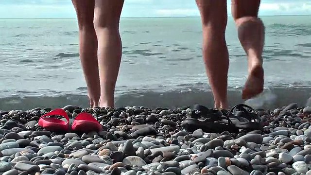 NUDIST BEACH – Naked young couple on the beach, naked teen couple