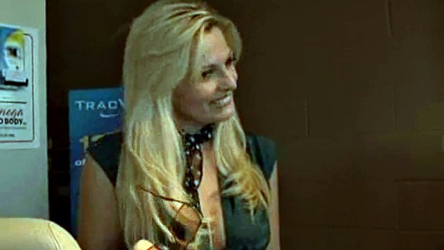 Dutch Bobbi Eden, a horny MILF