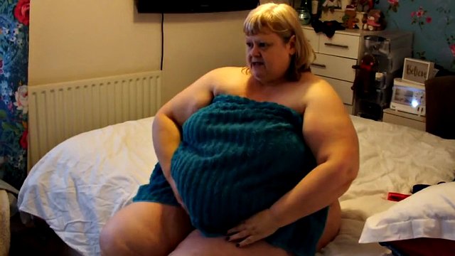 Gorgeous SSBBW Granny