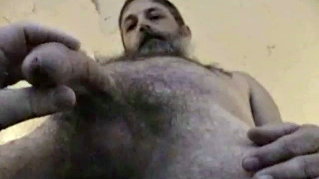 Our camera host met Bobby at the store and gave him his business card. This bearded redneck truck driver called later wanting to chat. Judging by his appearance, you'd think Bobby was a top guy, but he's not.