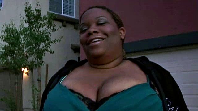 Black Plumper ChocLick Loves the Cock