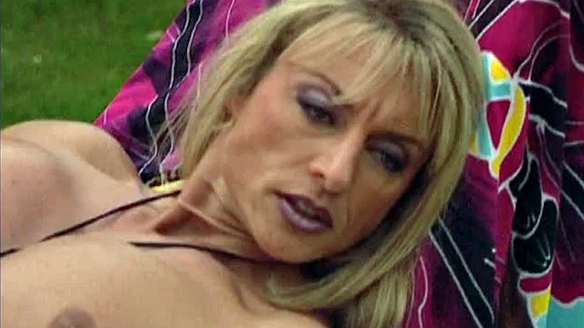 Licking, Fistin & Fucking a Huge Clit Muscle Blonde