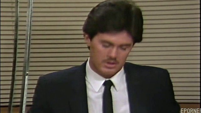 Leccata e scopata hardcore in ufficio
