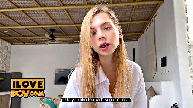 Hardcore Anal Pounding for Vacation Cutie