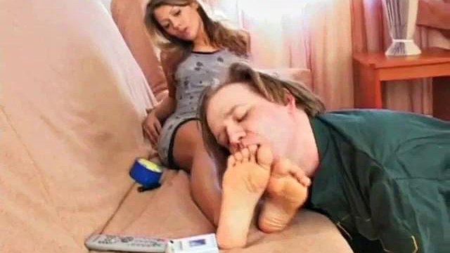 Anna Feet: bruna, feticcio e porno fetish