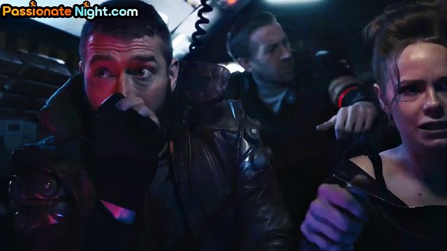 إلهة أنيقة Cockriding عشيقها be4 تلقي الوجه