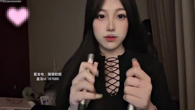 Lulu pulizia della lingua appiccicosa aceasmr