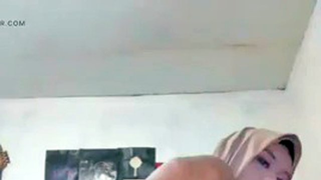 Horny outdoors my so much cum on my penis