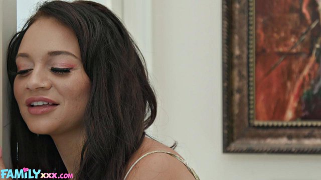 Lexi Sample's Blowjob for Stepdaddy Dorian Del Isla's Cumshot