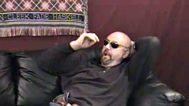 Keith claims to have lost some weight since his solo video, and now apparently considers himself God's gift to the world. This arrogant, self-confident, know-it-all didn't get along well with the gentle and friendly Scott.