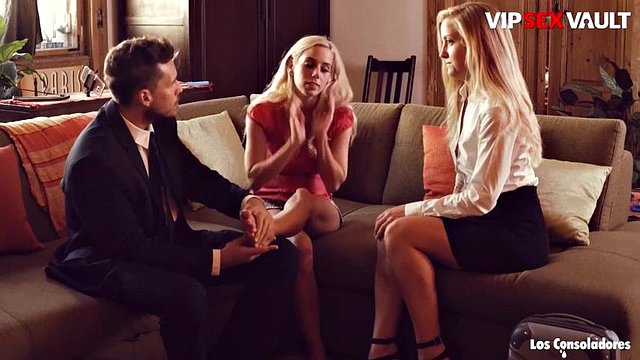 VIP SEX VAULT - #Nesty - Una coppia spagnola aiuta una ragazza ungherese a lasciarsi: porno