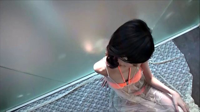 Ryo shihono beautiful asian girl shows her amazing perfect body