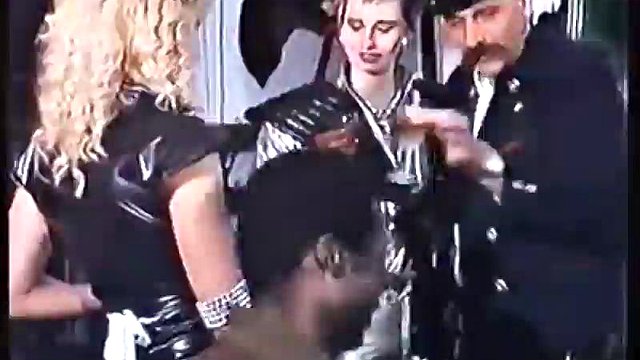 Deutscher Retro-Klassiker der 90er Jahre: Doggy, Cowgirl & Amateurporno